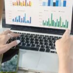 Como Escrever Roteiros Envolventes para Vídeos e Filmes com IA